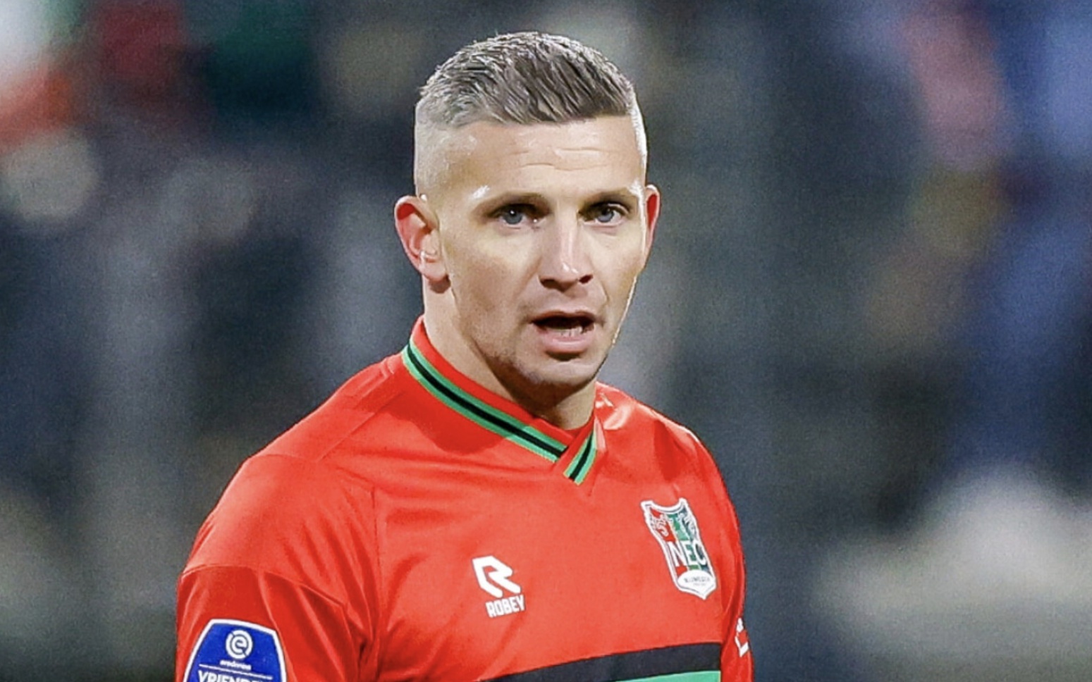 0完胜纽卡 0完胜纽卡