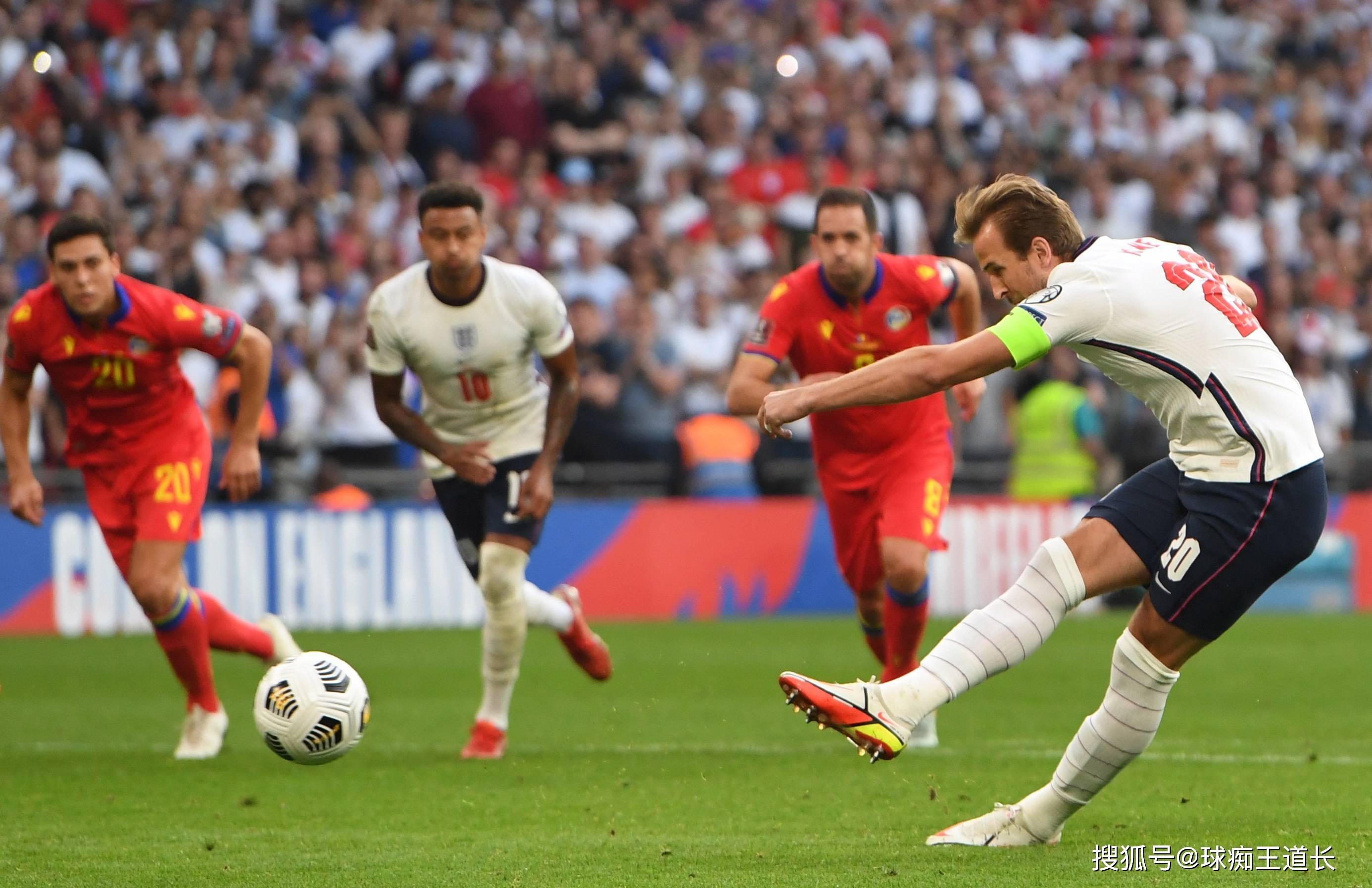 于高度紧张 于高度紧张