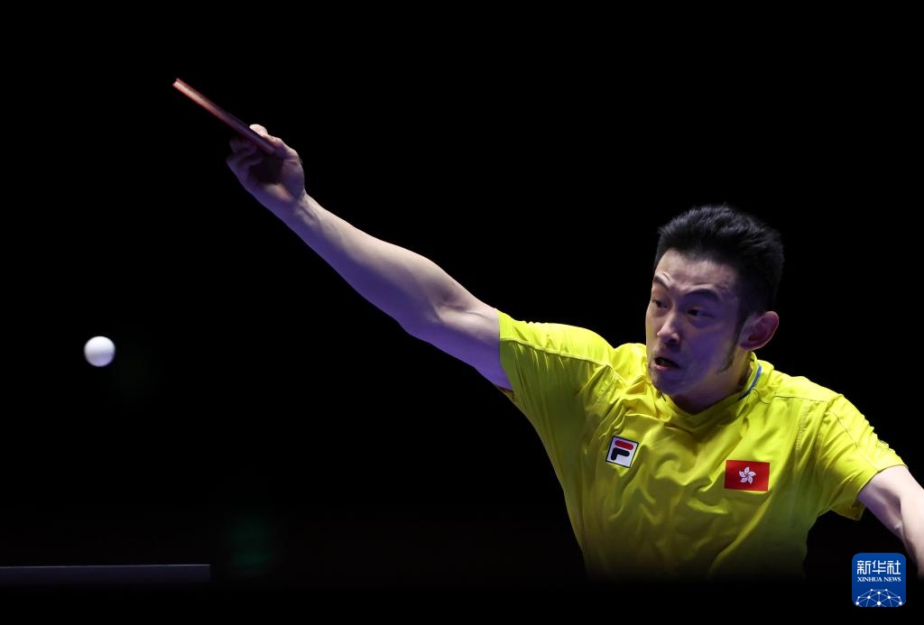 显示了他在 显示了他在